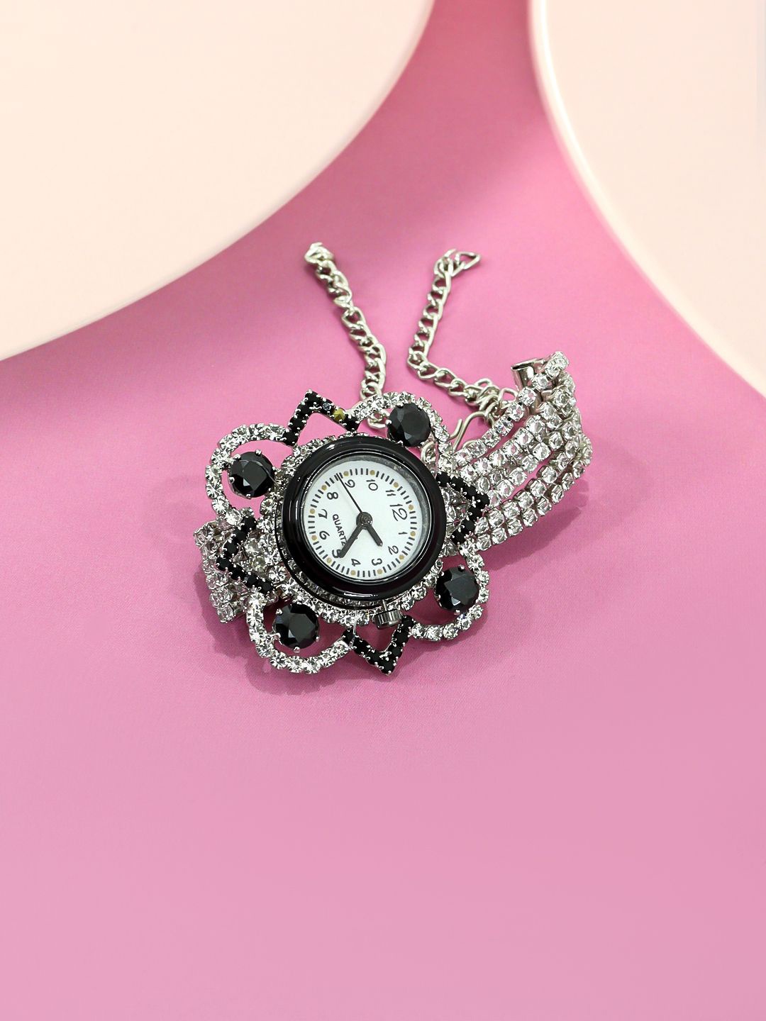 

VAGHBHATT Women Dial & Bracelet Style Straps Analogue Automatic Watch Watch-D7-BLK-03, Silver