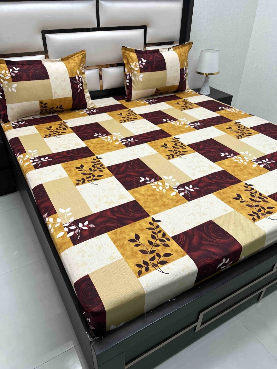 

Pure Decor Passion Fur White Printed 230 TC Pure Cotton Queen Bedsheet Set 2.26 m x 2.55 m