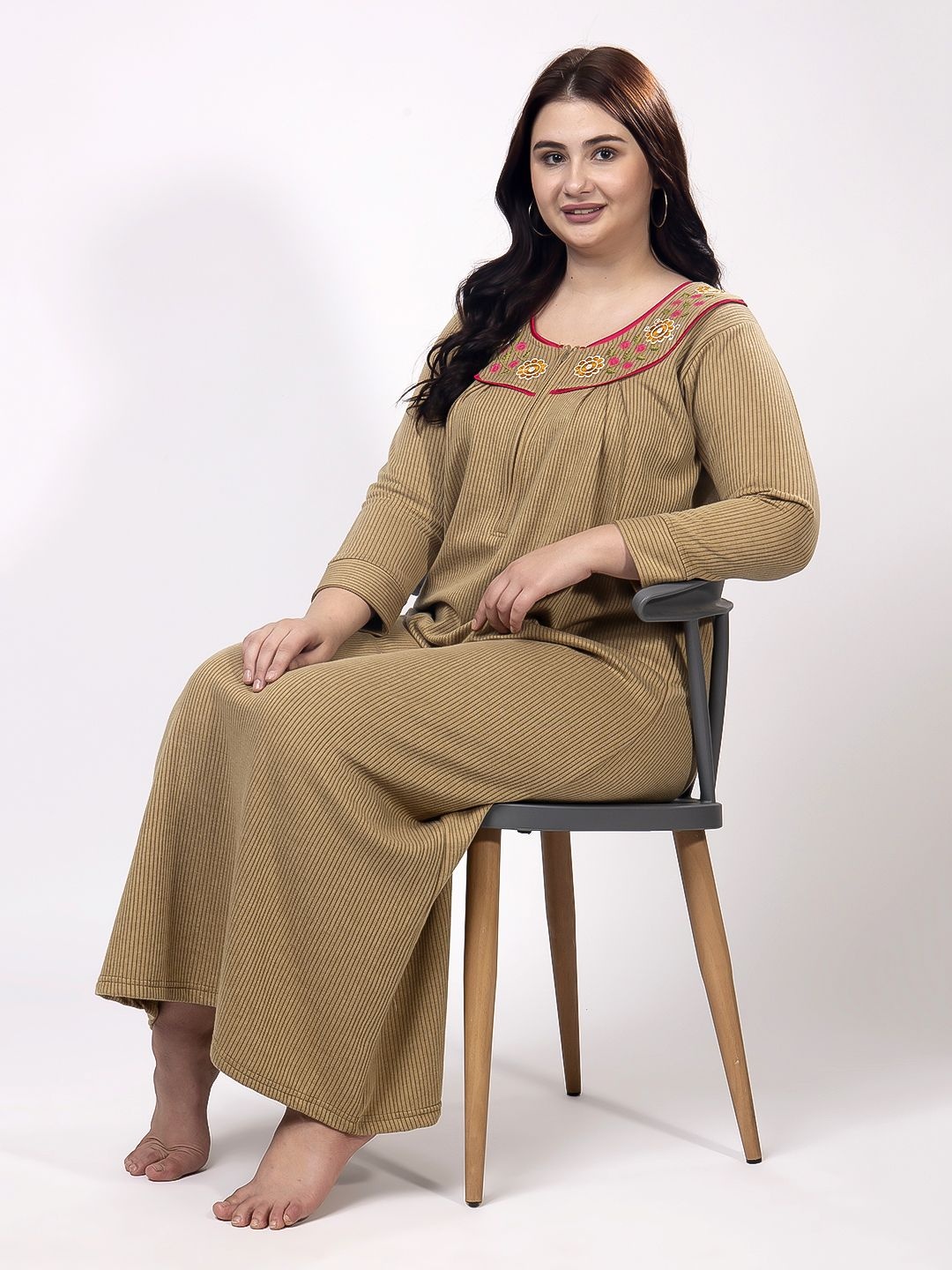 

CHUI MUI Women Embroidered Long Sleeves Maxi Sweat Nightdress, Brown