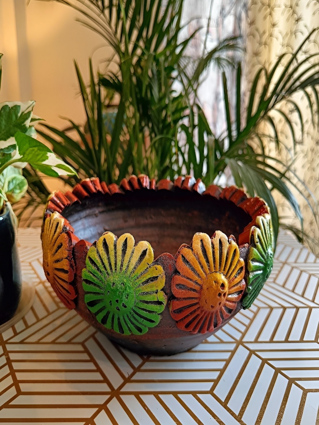 

NIYARA Brown & Green Textured Decorative Bowl