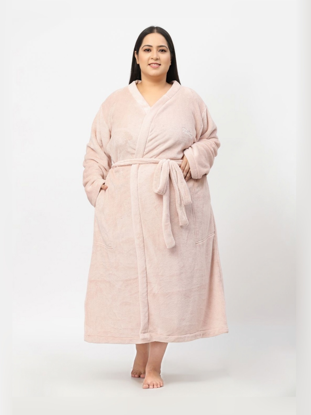 

KLOTTHE Plus Size Pink Woollen Long Sleeves Bath Robe With Belt