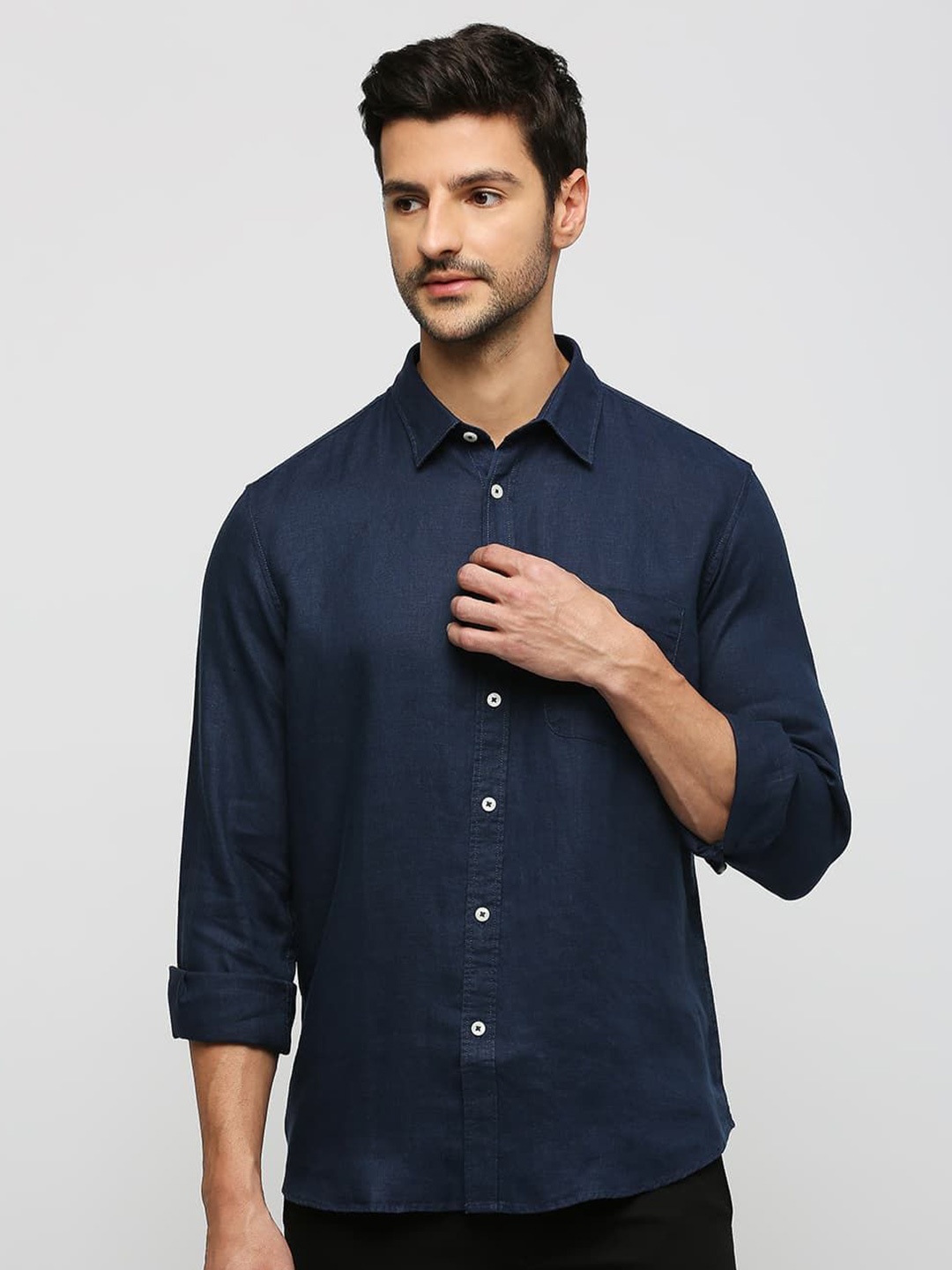 

Basics Men Slim Fit Opaque Casual Shirt, Blue