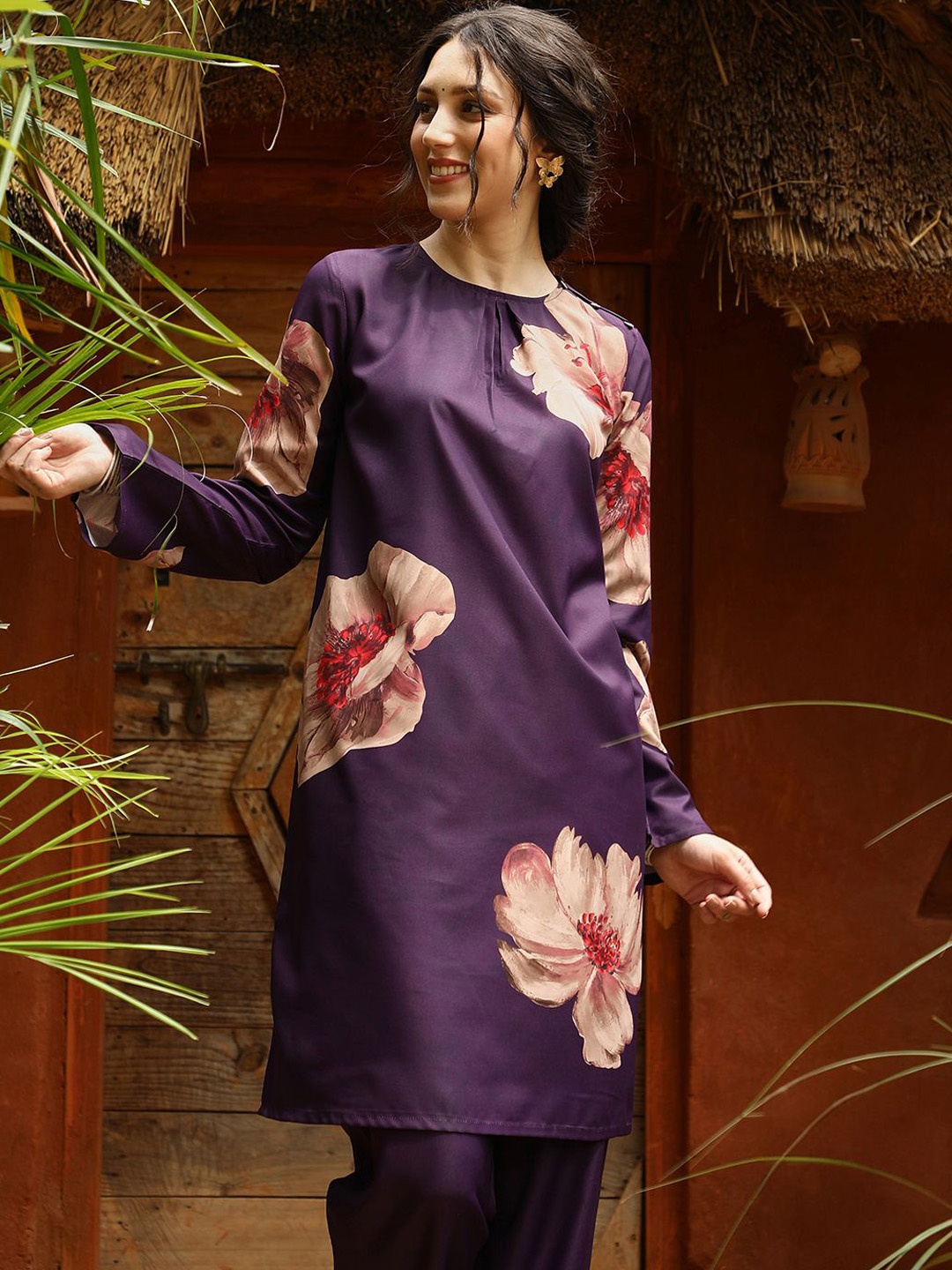 

QISSA Women Floral Printed Regular Kurti with Trousers, Purple