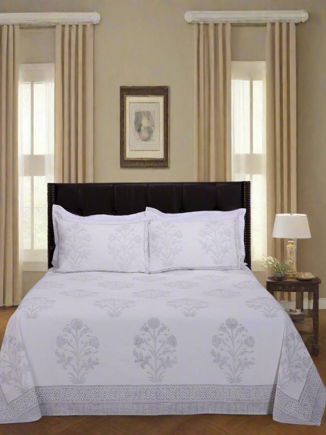 

SHAHENAZ Grey & White Floral 220 TC Queen Bedsheet with 2 Pillow Covers