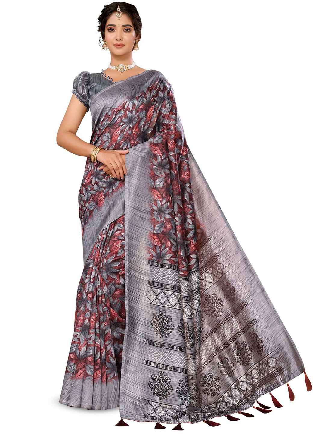 

KALINI Floral Printed Saree With Unstitched Blouse Piece, Grey