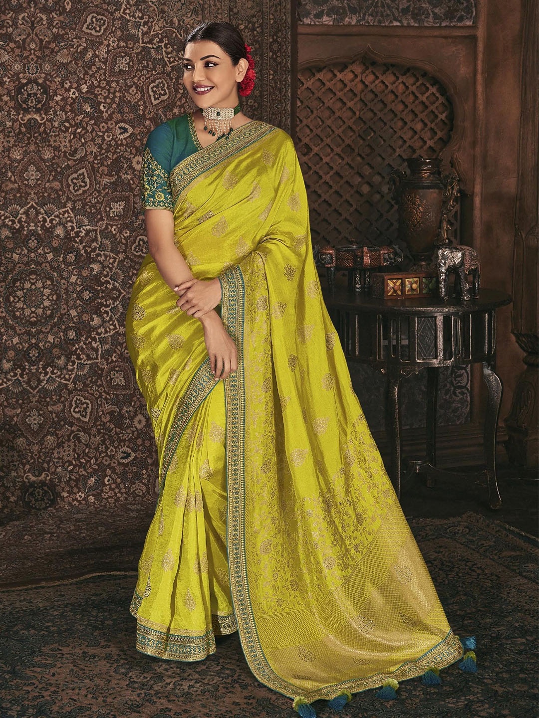 

MAHALASA Women Embroidered Embellished Saree With Blouse Piece, Green