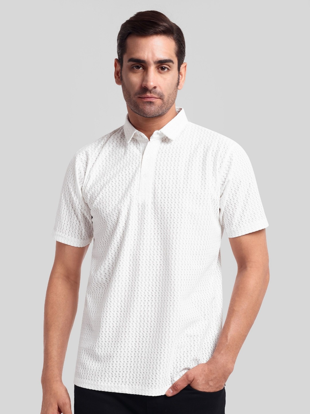 

LUXURIT Men Polo Collar Pockets T-shirt, White