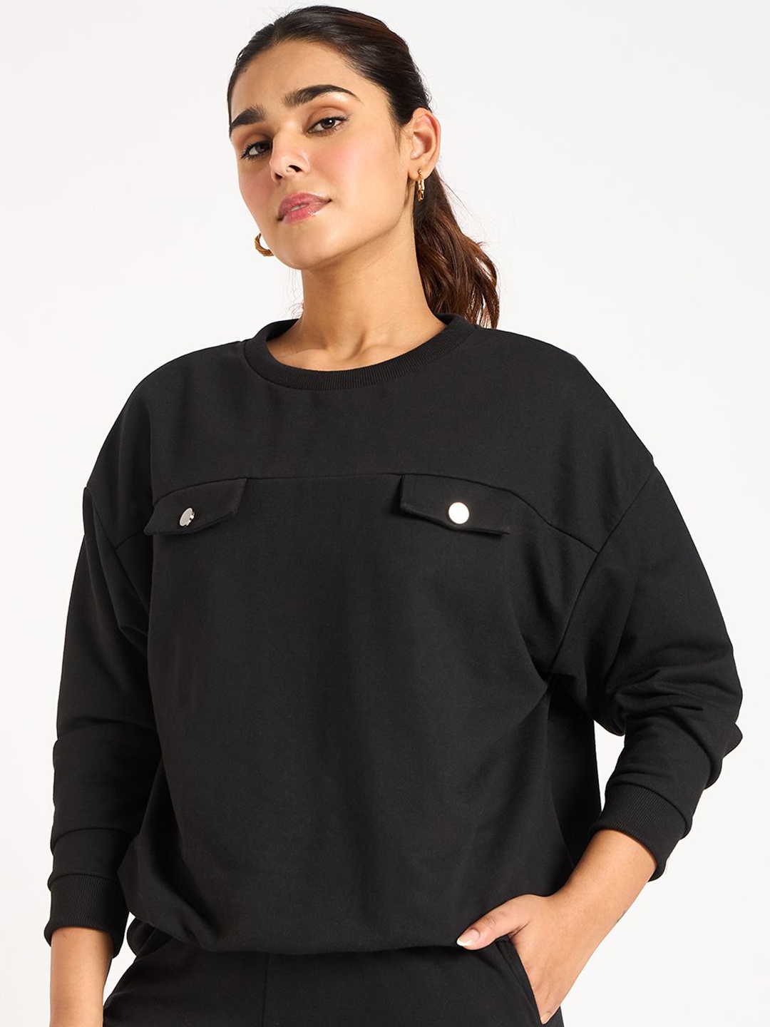 

FEMMELLA Women Round Neck Pullover Sweatshirt, Black