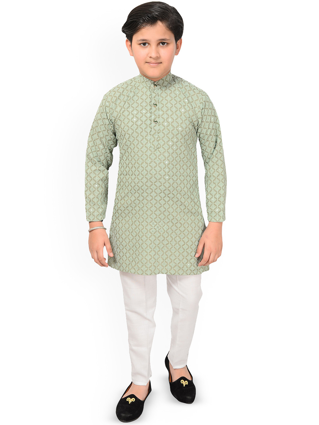 

Little Needle Boys Embroidered Regular Chikankari Kurta with Trousers, Green