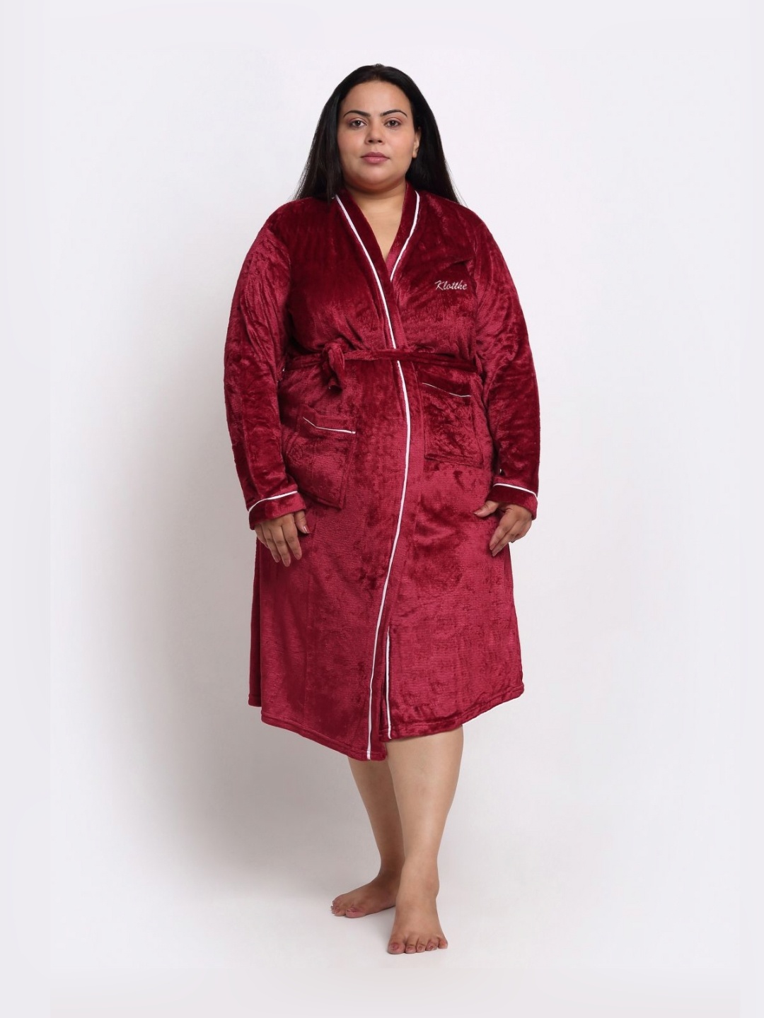 

KLOTTHE Plus Size Red & White Woollen Bath Robe With Belt