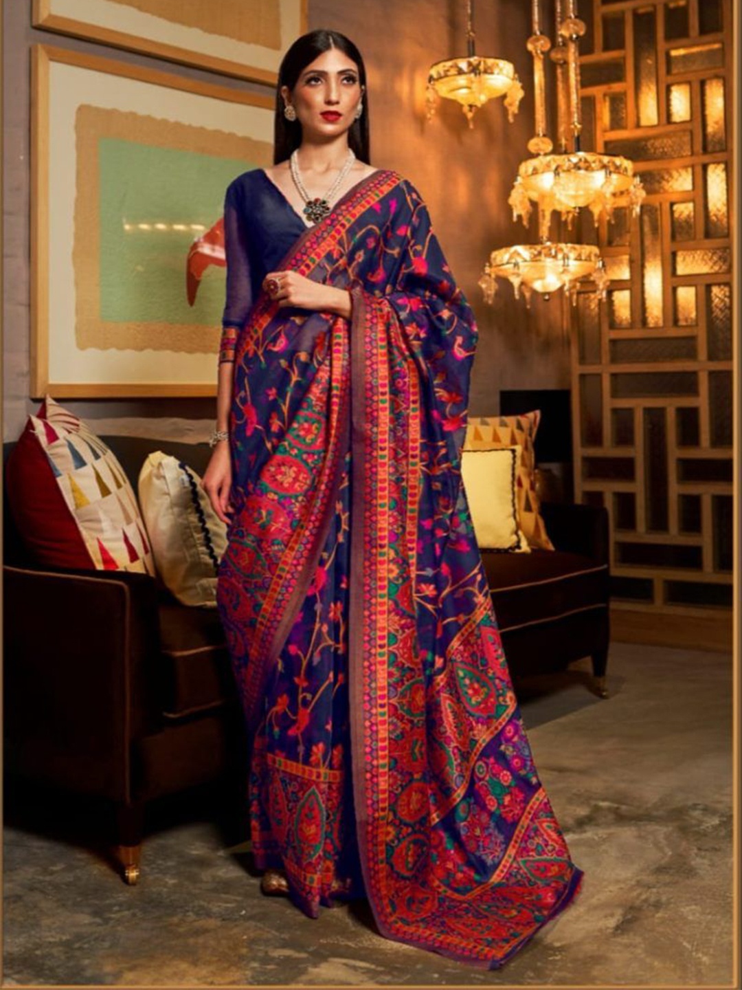 

Rujave Women Woven Design Saree, Navy blue