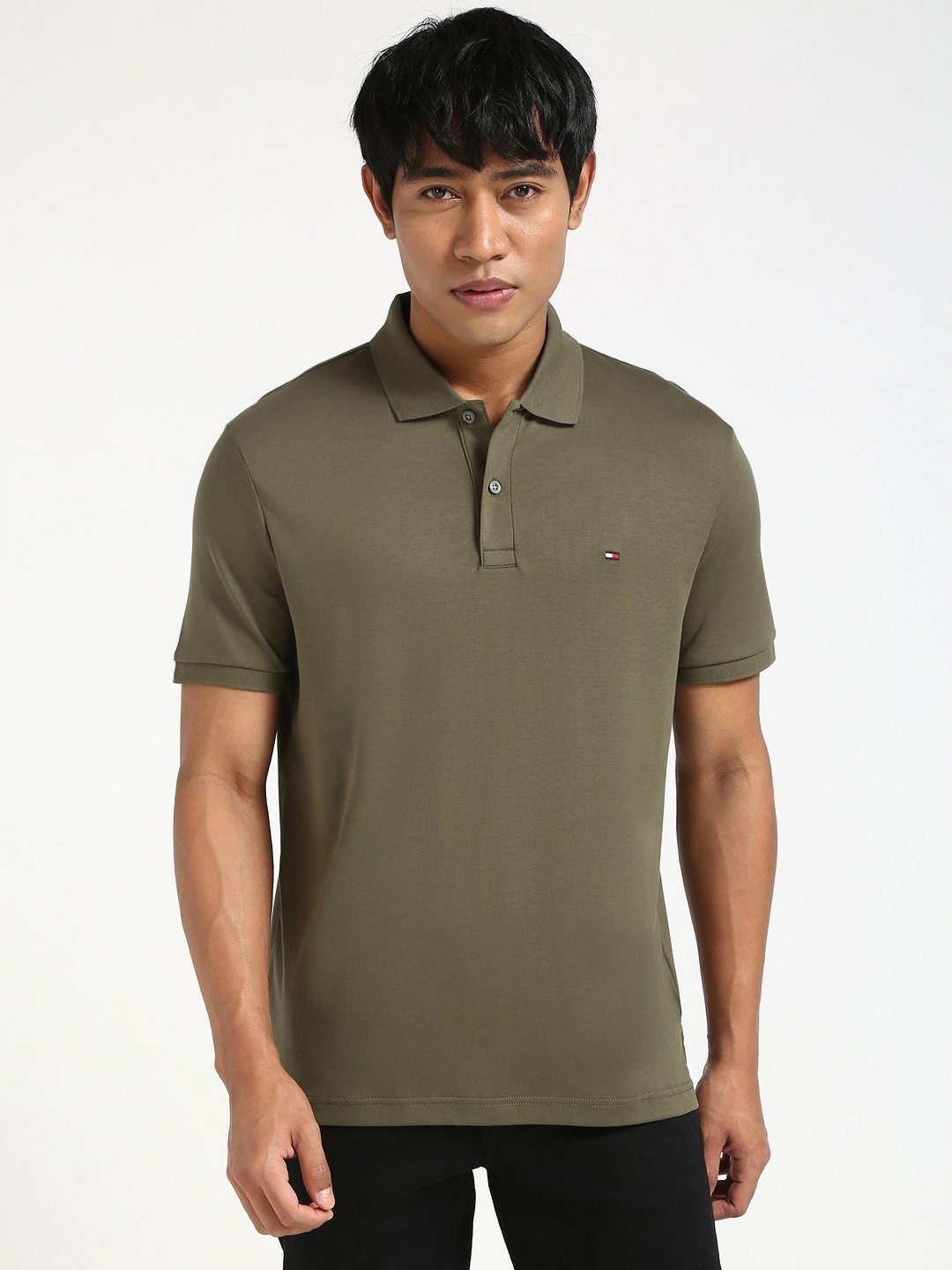 

Tommy Hilfiger Men Solid Polo Collar Cotton T-shirt, Green