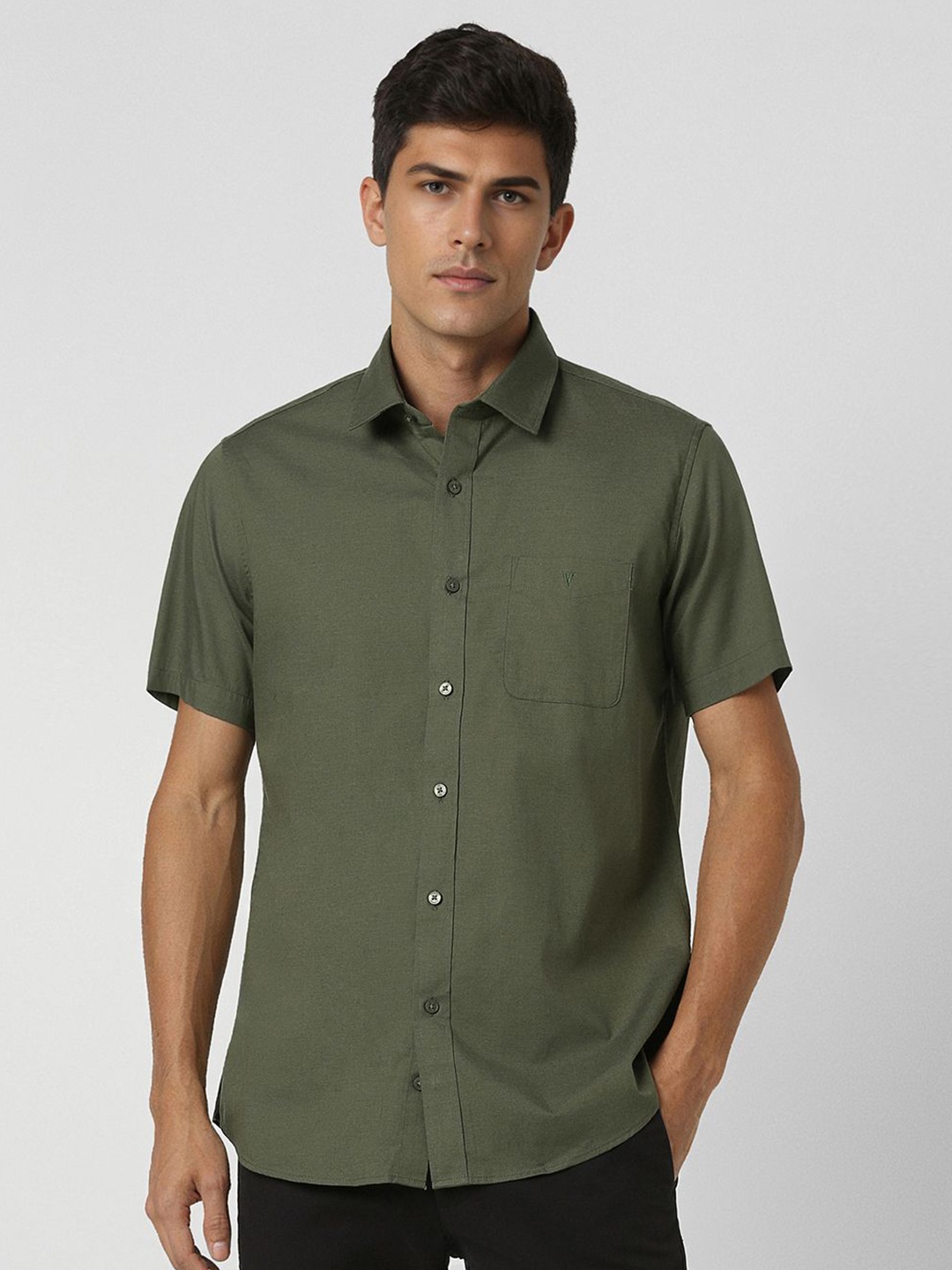 

Van Heusen Sport Men Slim Fit Opaque Casual Shirt, Olive