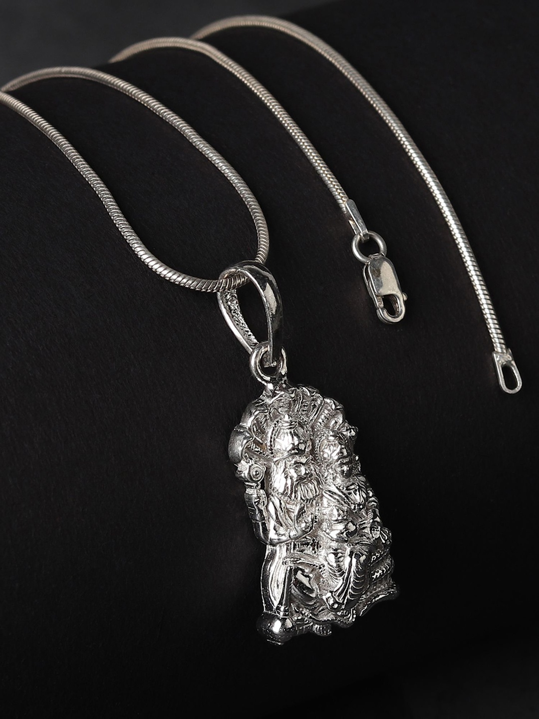 

AKSHAT SAPPHIRE Silver-Plated Contemporary Pendants