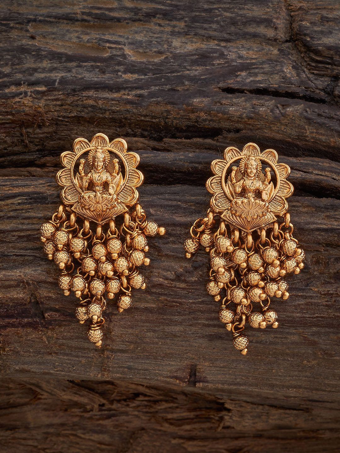 

Kushal's Fashion Jewellery Gold-Plated Contemporary Drop Earrings