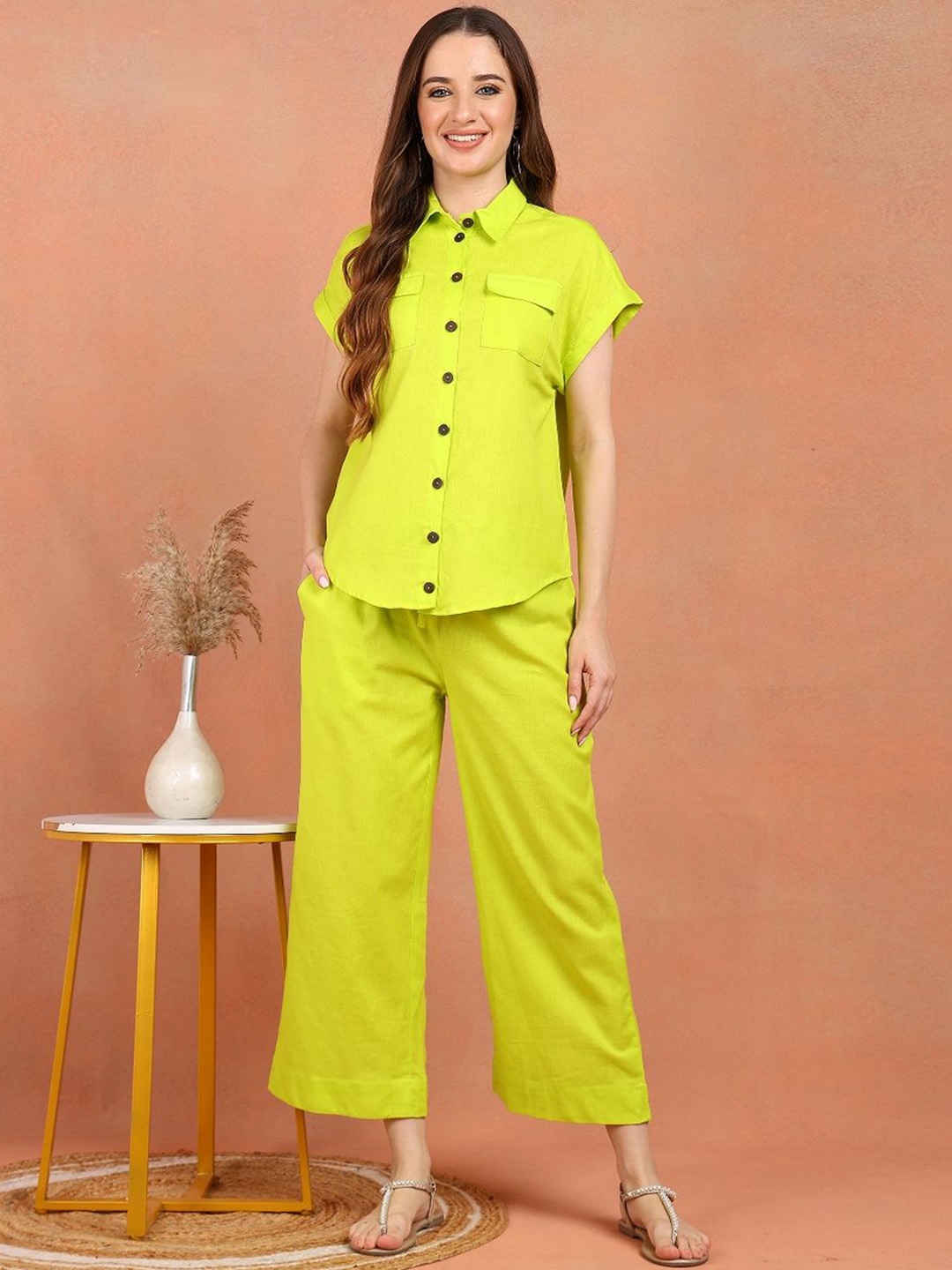 

Label Ceres Short Sleeves Shirt with Trouser, Lime green