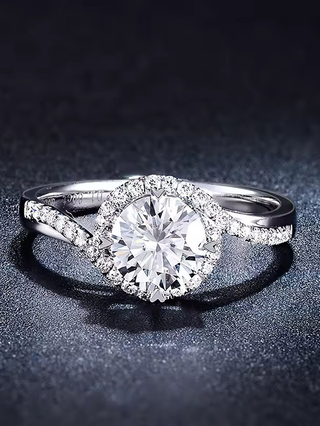 

Lila Sliver-Plated CZ-Studded Adjustable Finger Ring, Silver
