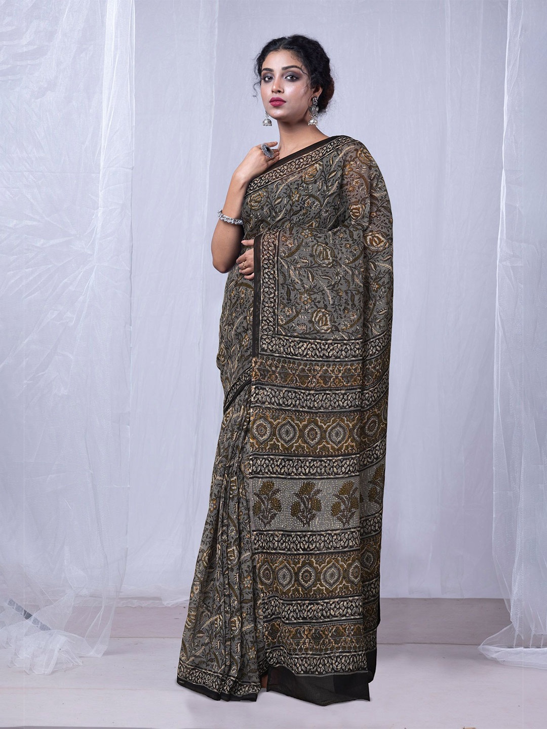 

Unnati Silks Floral Printed Kota Saree, Grey