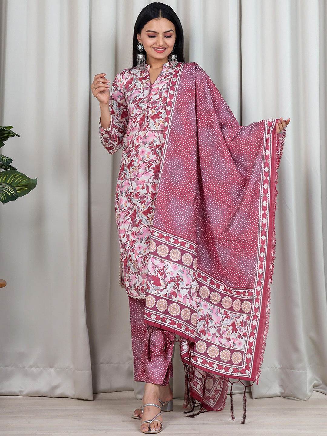 

VIVARAA FASHION Women Floral Printed Regular Chanderi Cotton Kurti with Trousers & With Dupatta, Pink