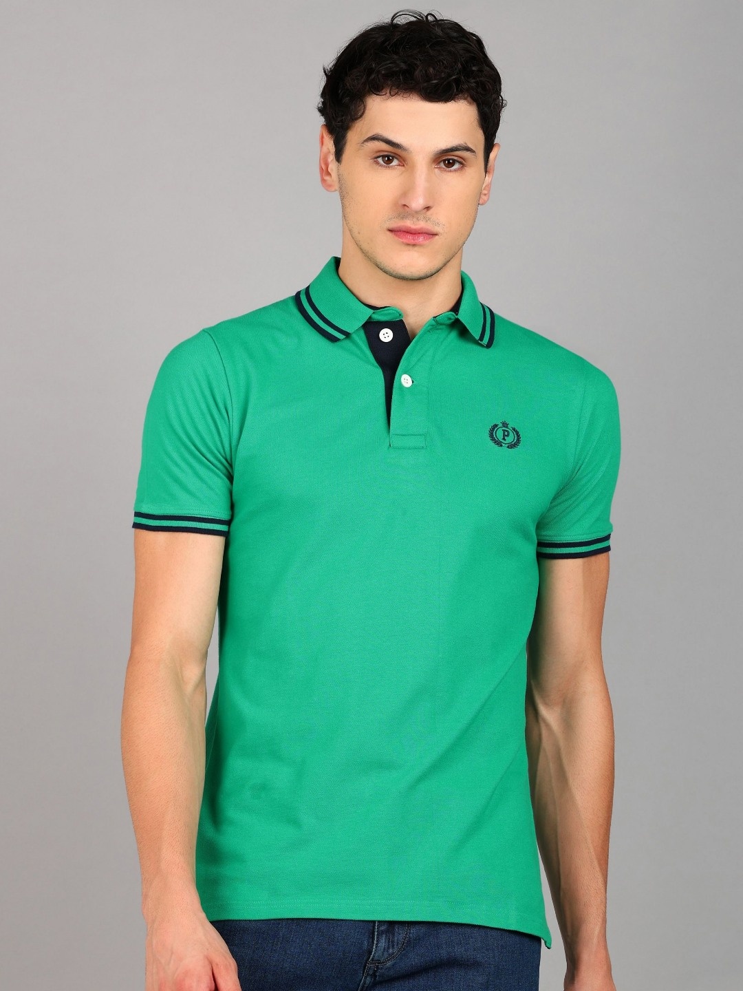 

Provogue Men Polo Collar Applique Slim Fit T-shirt, Green