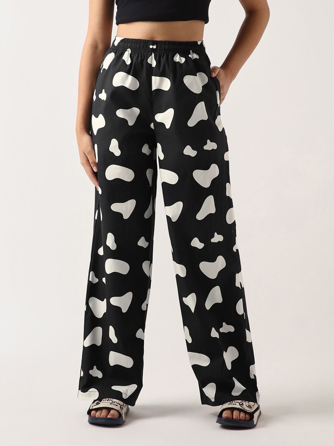 

Bewakoof Women Pure Cotton Printed Wide Leg Lounge Pants, Black