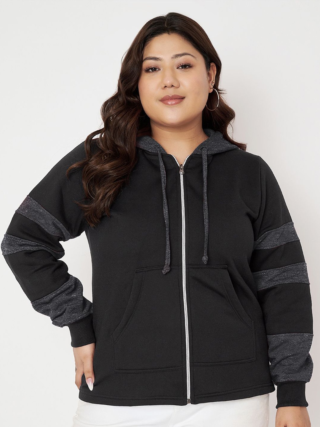 

BRINNS Women Striped Hooded Sweatshirt, Black