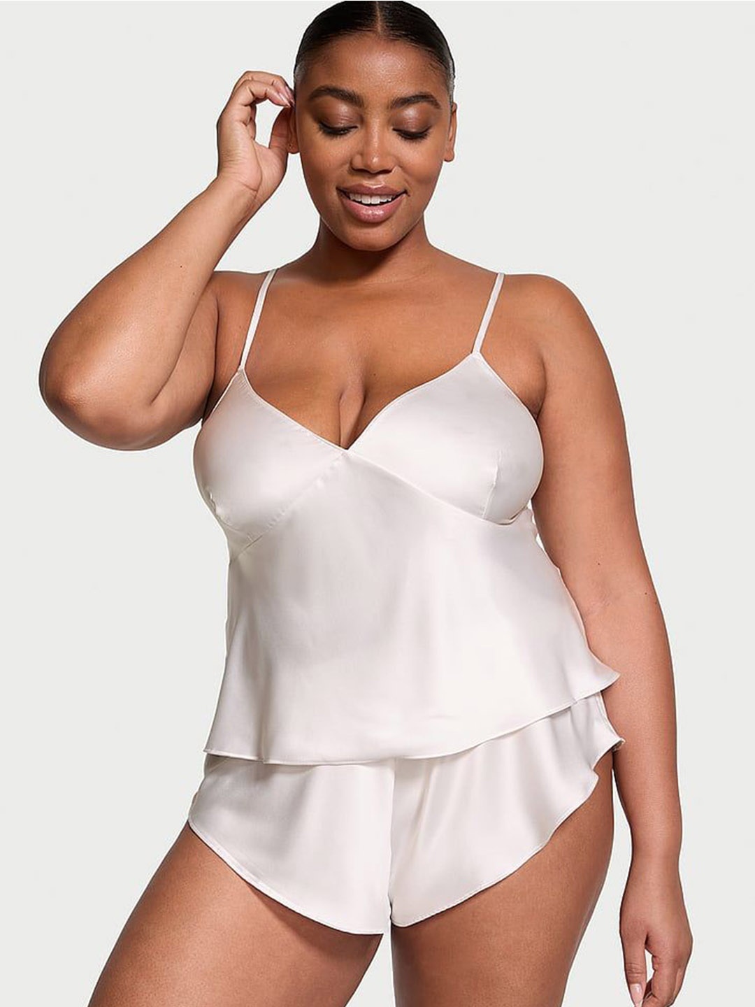 

Victoria's Secret Women Plus Size Cami & Shorts Night suit, White