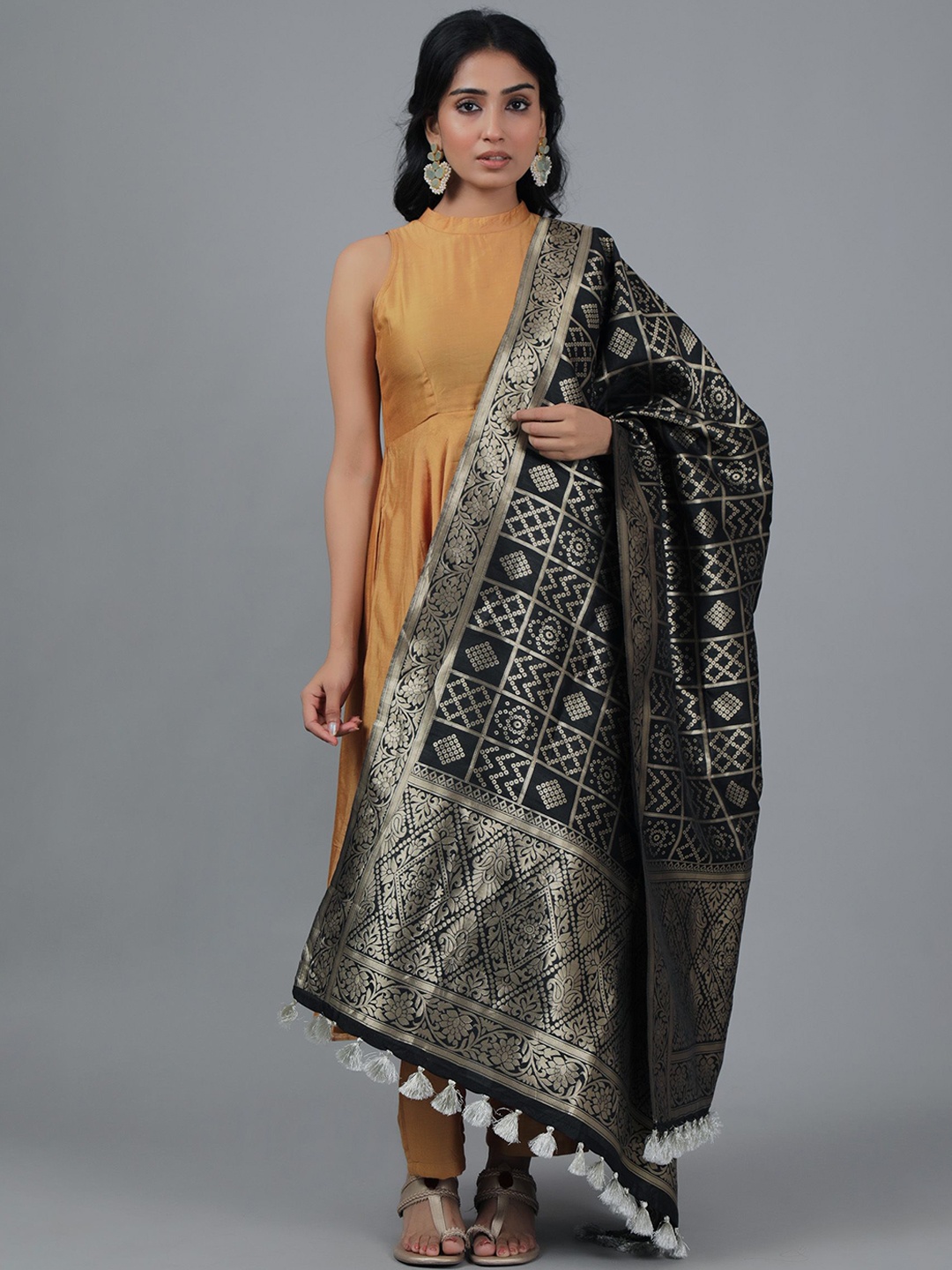 

TJORI Woven Design Dupatta with Zari, Black