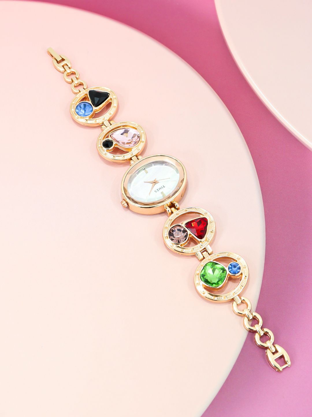

Krelin Women Dial & Stainless Steel Bracelet Style Straps Analogue Watch Watch-D16-GLD, Gold