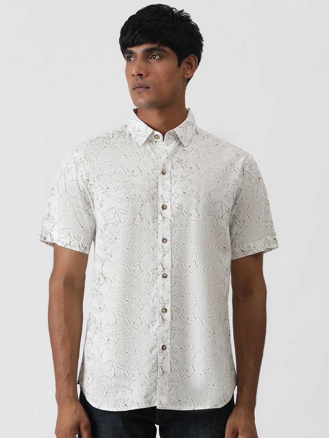 

Greenfibre Men Slim Fit Opaque Printed Casual Shirt, White