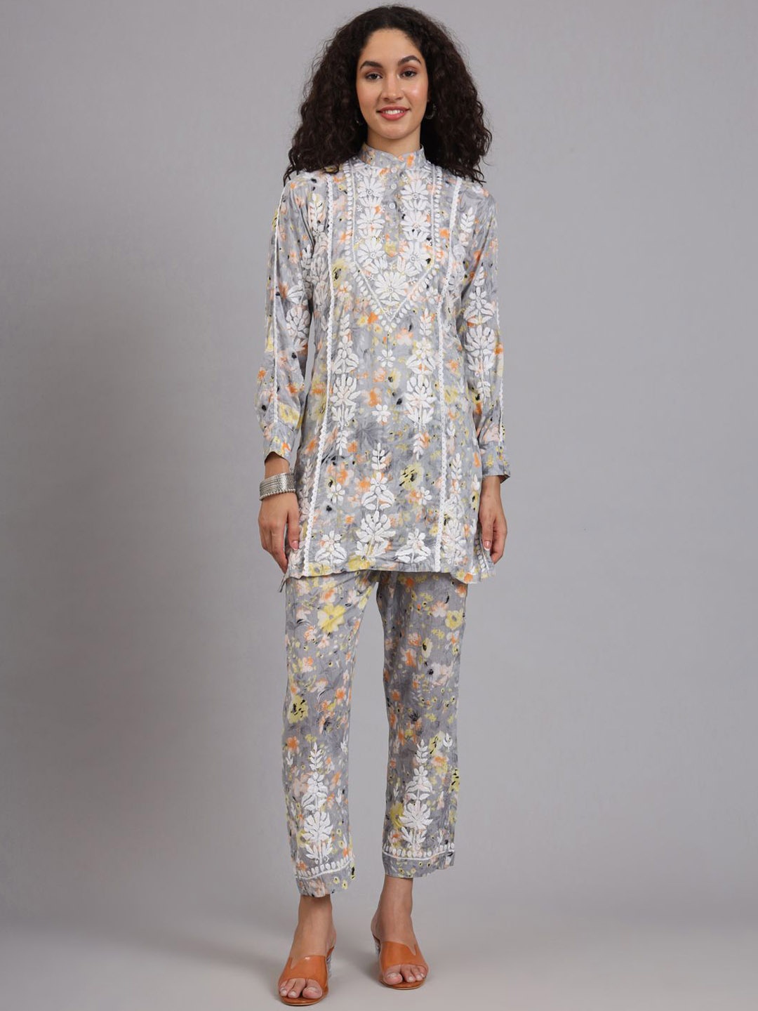 

The Chikan Label Women Co-Ords, Yellow