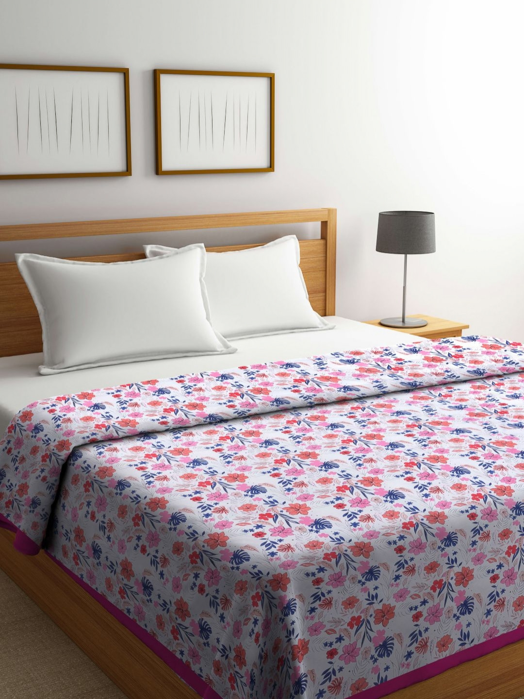 

Aura White & Blue Floral Mild Winter 210 GSM Double Bed Dohar