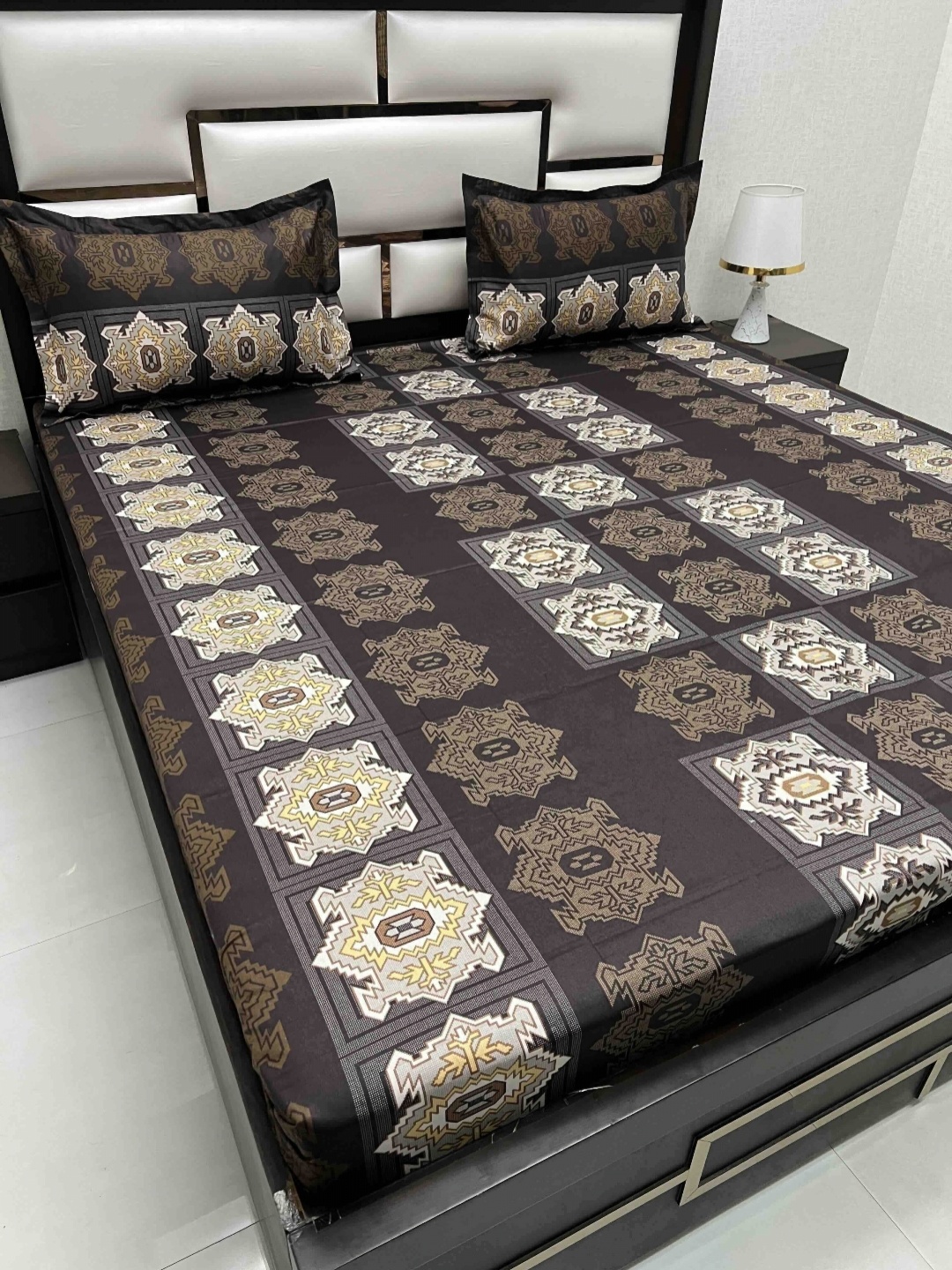 

Pure Decor Passion Fur Brown Printed 230 TC Pure Cotton Queen Bedsheet Set 2.26 m x 2.55 m