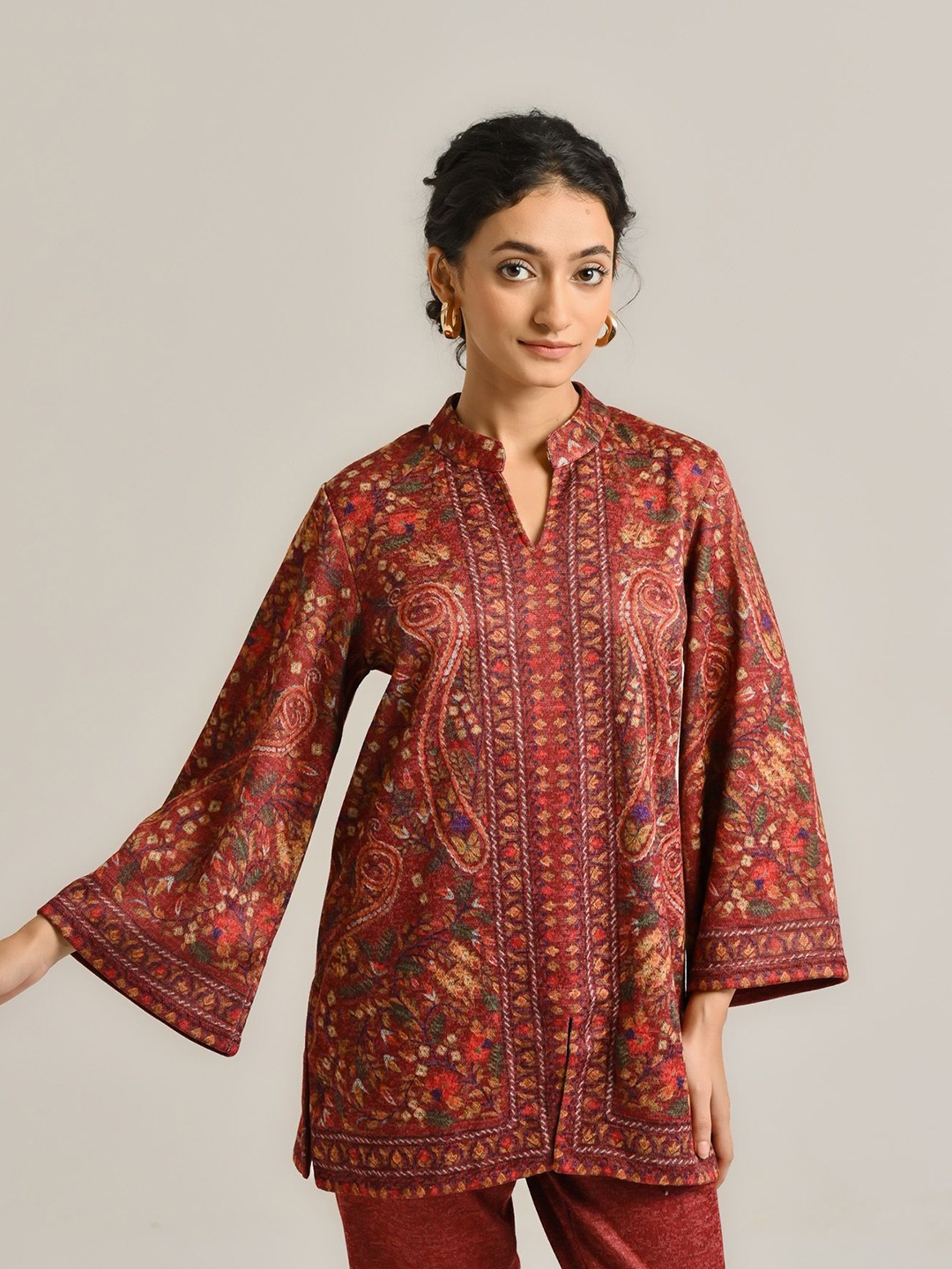 

Rustorange Kashmiri Floral Printed Woollen Kurta, Maroon