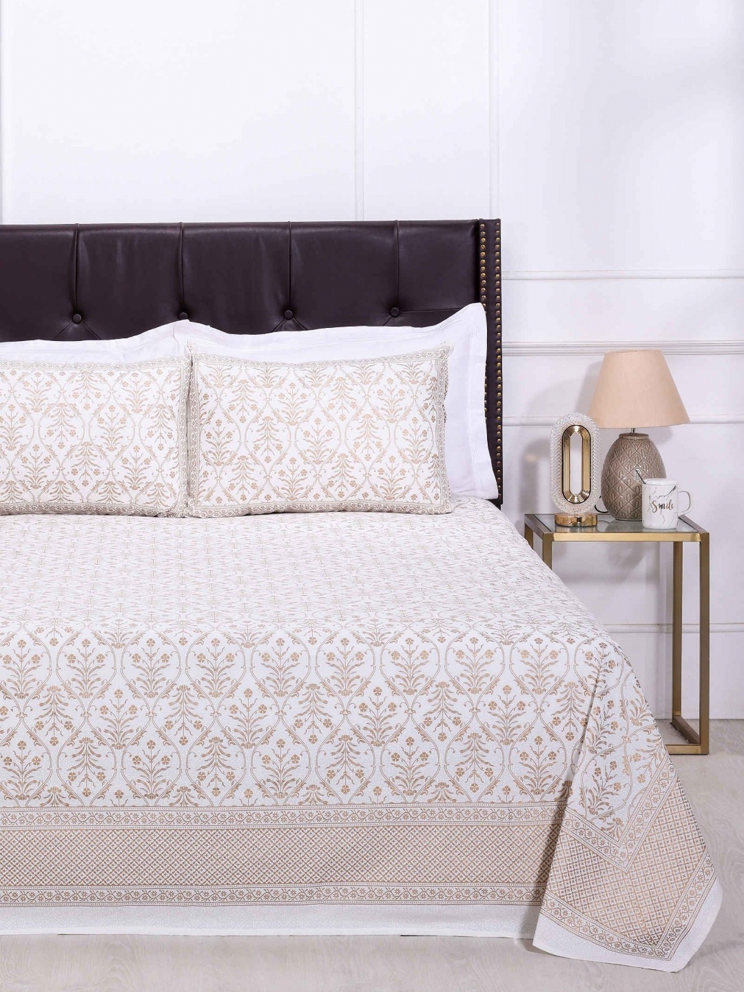 

SHAHENAZ White & Beige Floral 120 TC Queen Bedsheet with 2 Pillow Covers