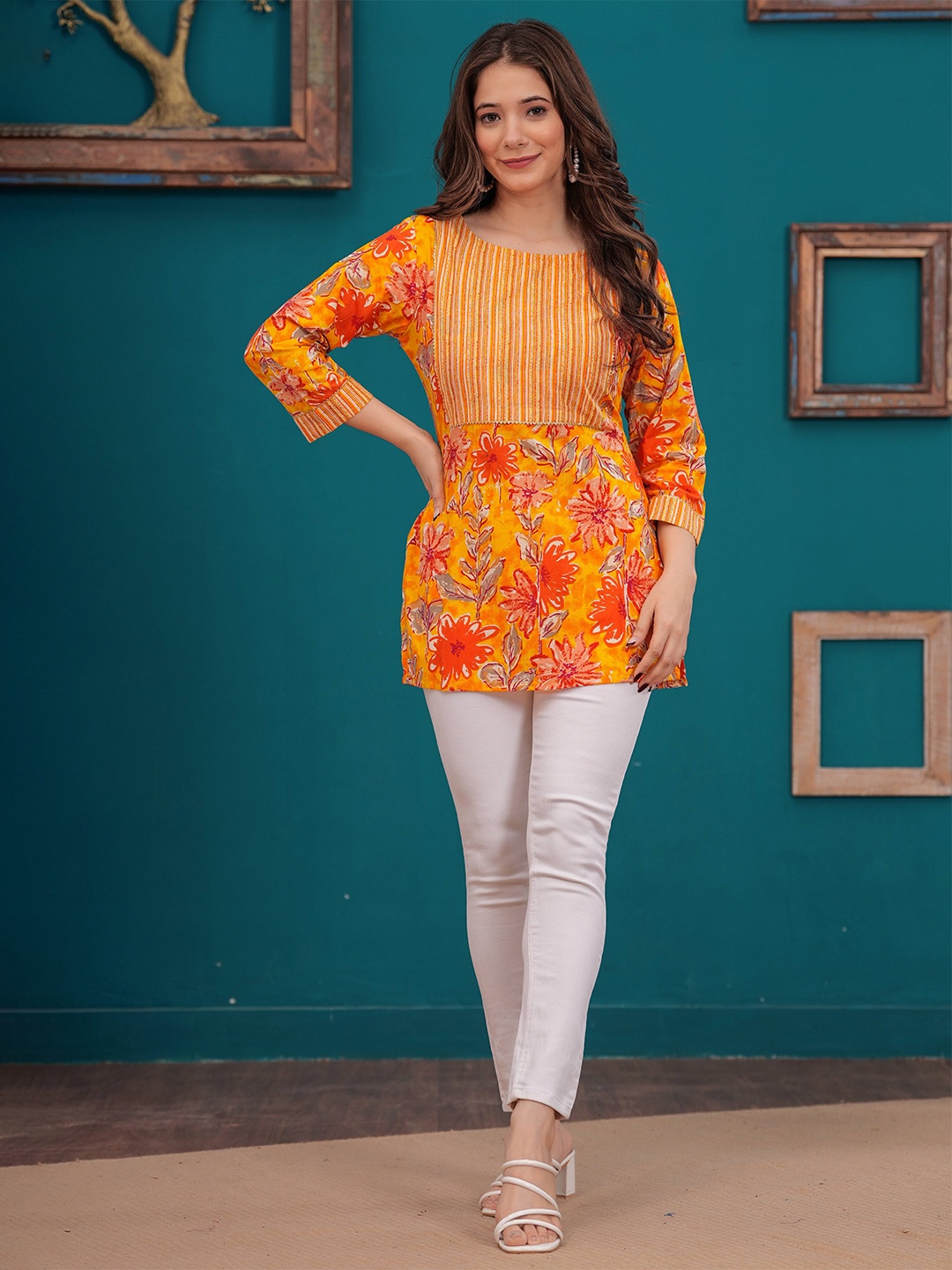 

INDIANIC Floral Printed Pure Cotton Straight Kurti, Yellow