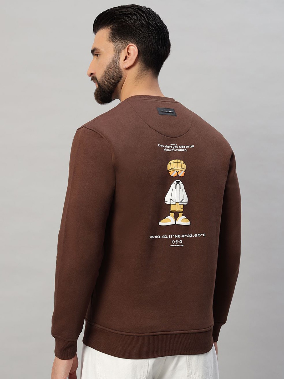 

PROFY Men Printed Pullover Sweatshirt, Brown