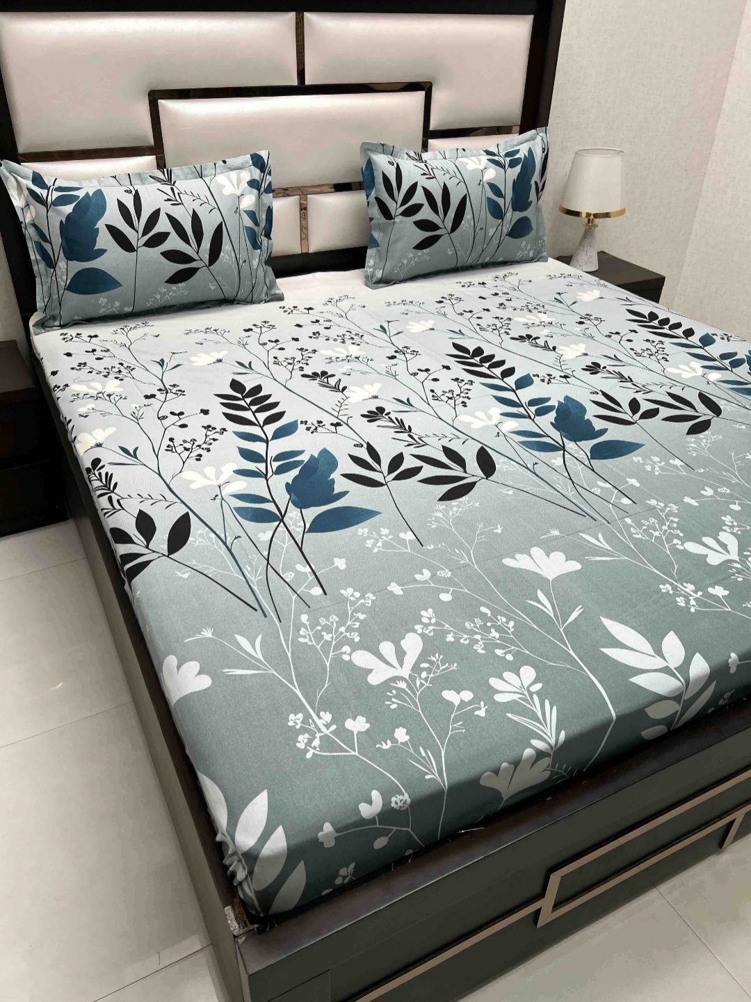 

Pure Decor Passion Fur Blue Printed 240 TC Pure Cotton Queen Bedsheet Set 2.26 m x 2.56 m