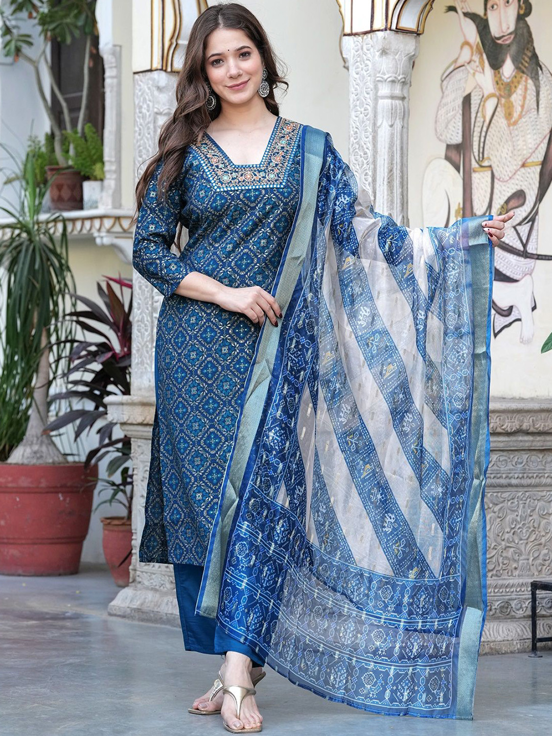 

MILAAV Women Ethnic Motifs Printed Regular Mirror Work Pure Cotton Kurta with Trousers & With Dupatta, Blue