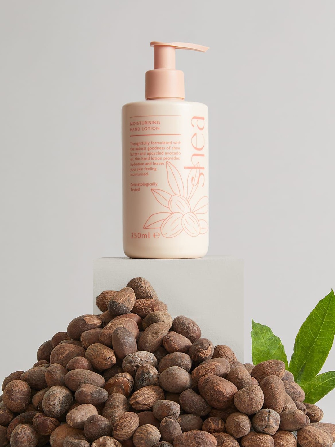 

Marks & Spencer Shea Moisturizing Hand Lotion - 250 ml, White