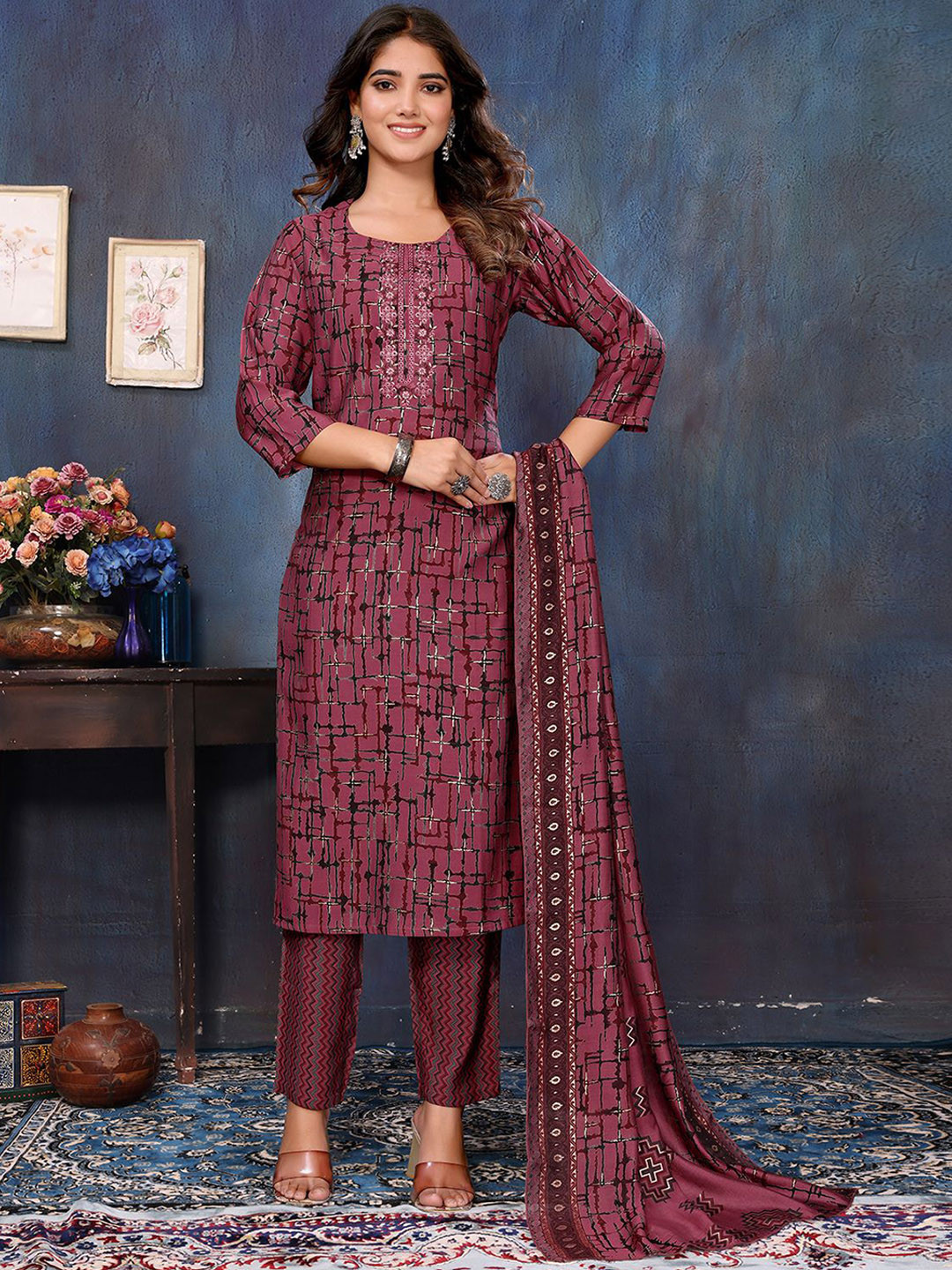 

Rangita Women Printed Regular Thread Work Kurta with Trousers & With Dupatta, Pink