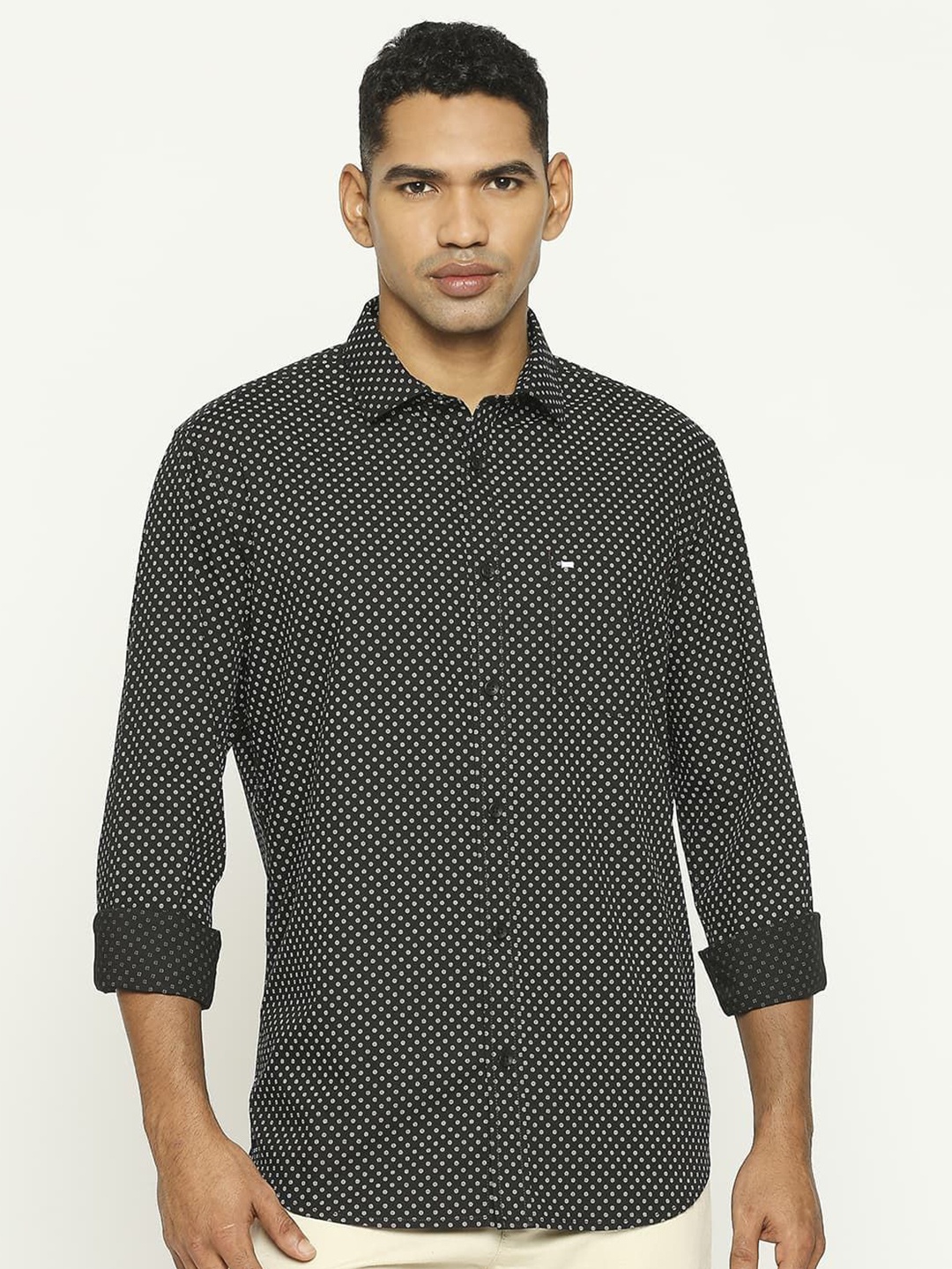 

Basics Men Slim Fit Opaque Printed Casual Shirt, Black