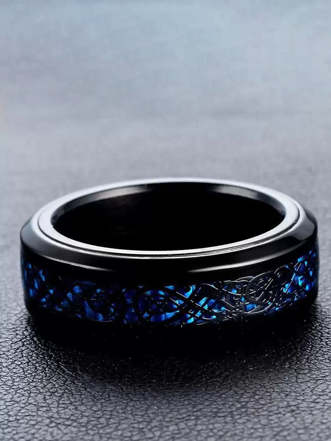 

Lila Unisex Stainless Steel Thumb Finger Ring, Black