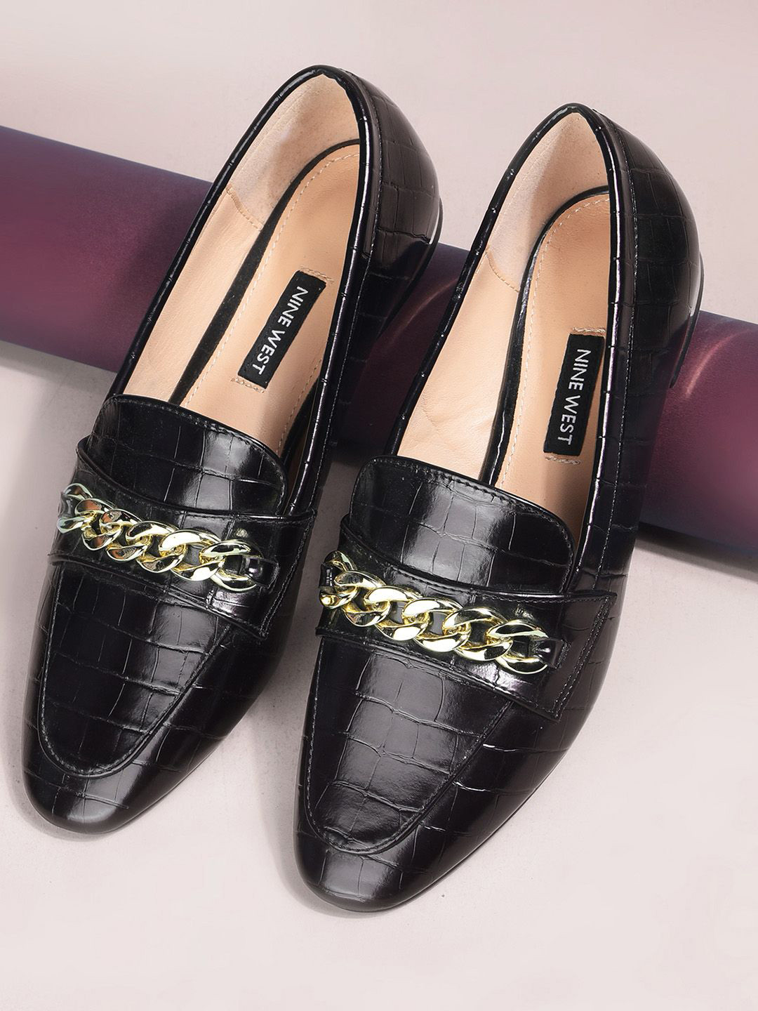 

Bata Women Loafers, Black