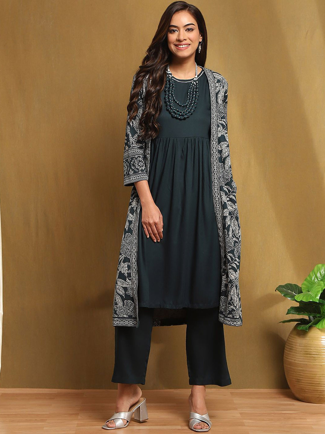 

Biba Women Regular Kurta with Palazzos, Green