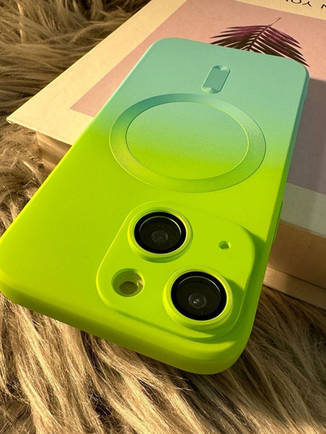 

Luxury Kase Solid Printed iPhone 14 Plus Back Case Mobile Accessories, Green