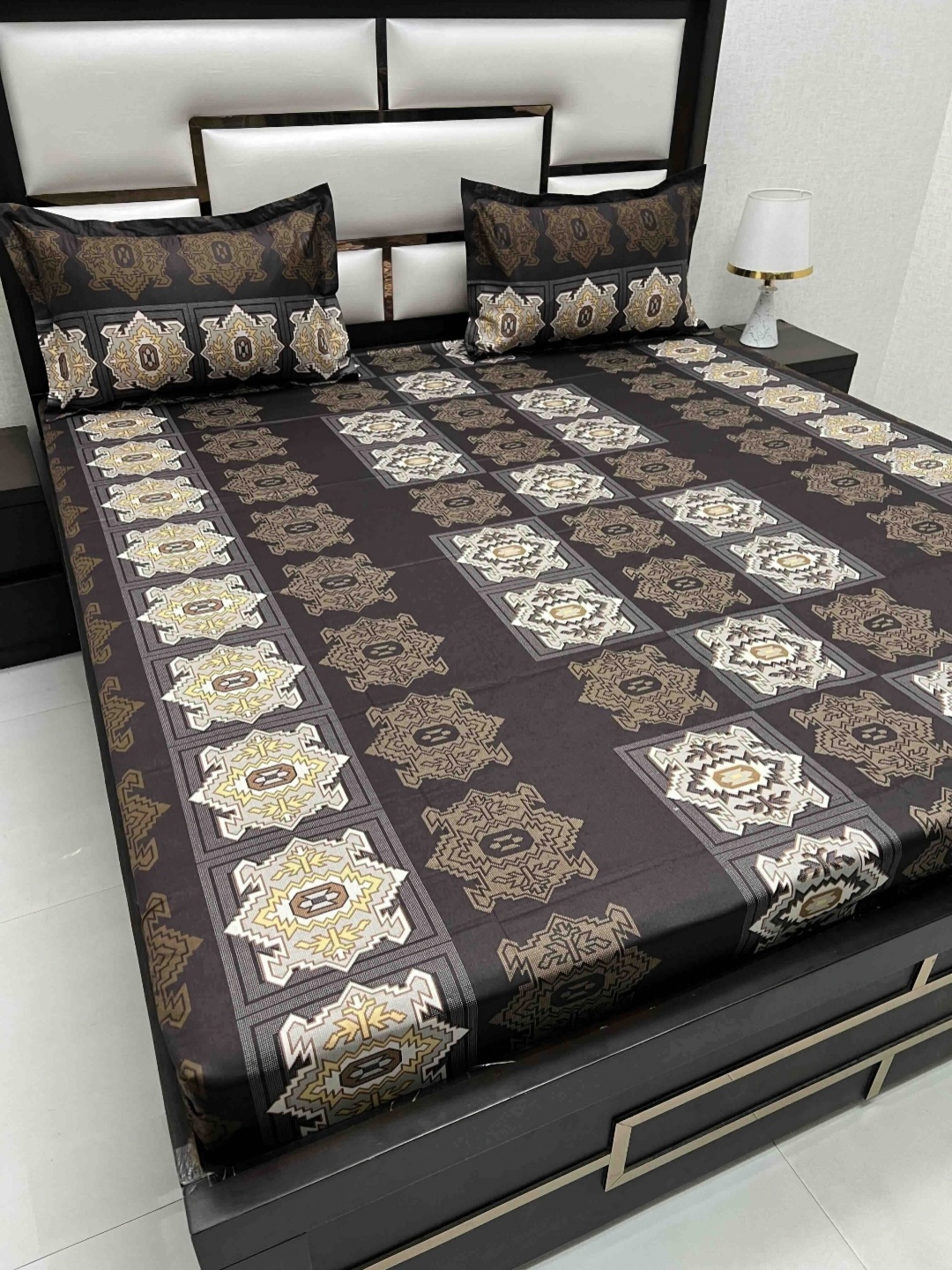 

Pure Decor Passion Fur Brown Printed 350 TC Pure Cotton Queen Bedsheet Set 2.25 m x 2.57 m