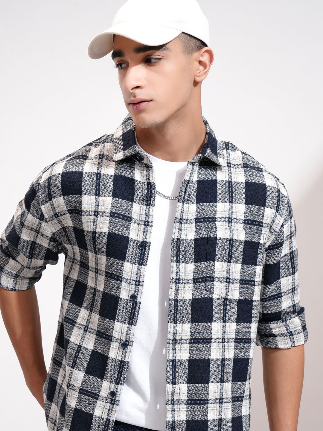 

HIGHLANDER Men Opaque Checked Casual Shirt, Blue