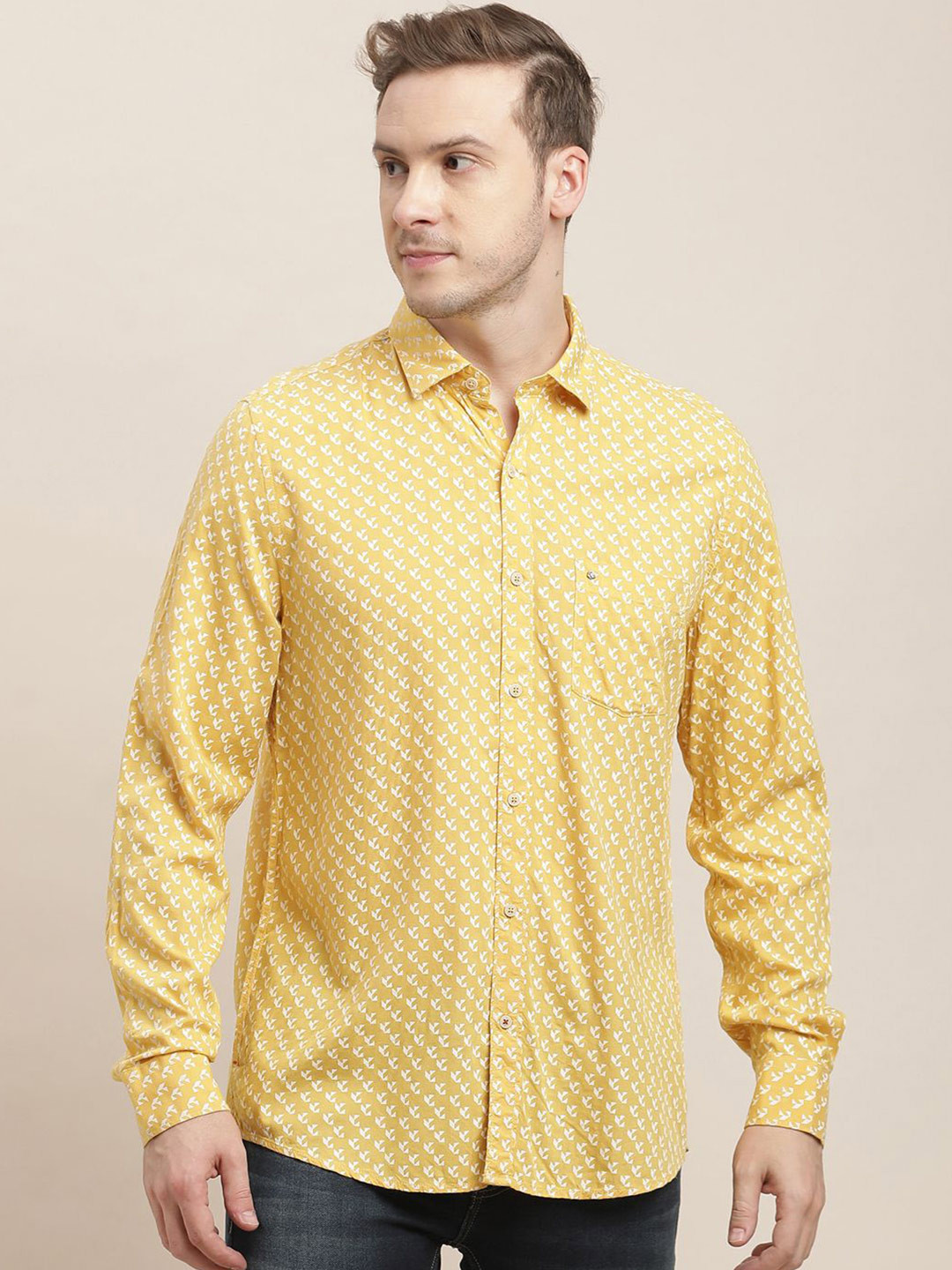 

Turtle Men Relaxed Slim Fit Opaque Printed Casual Shirt, Yellow
