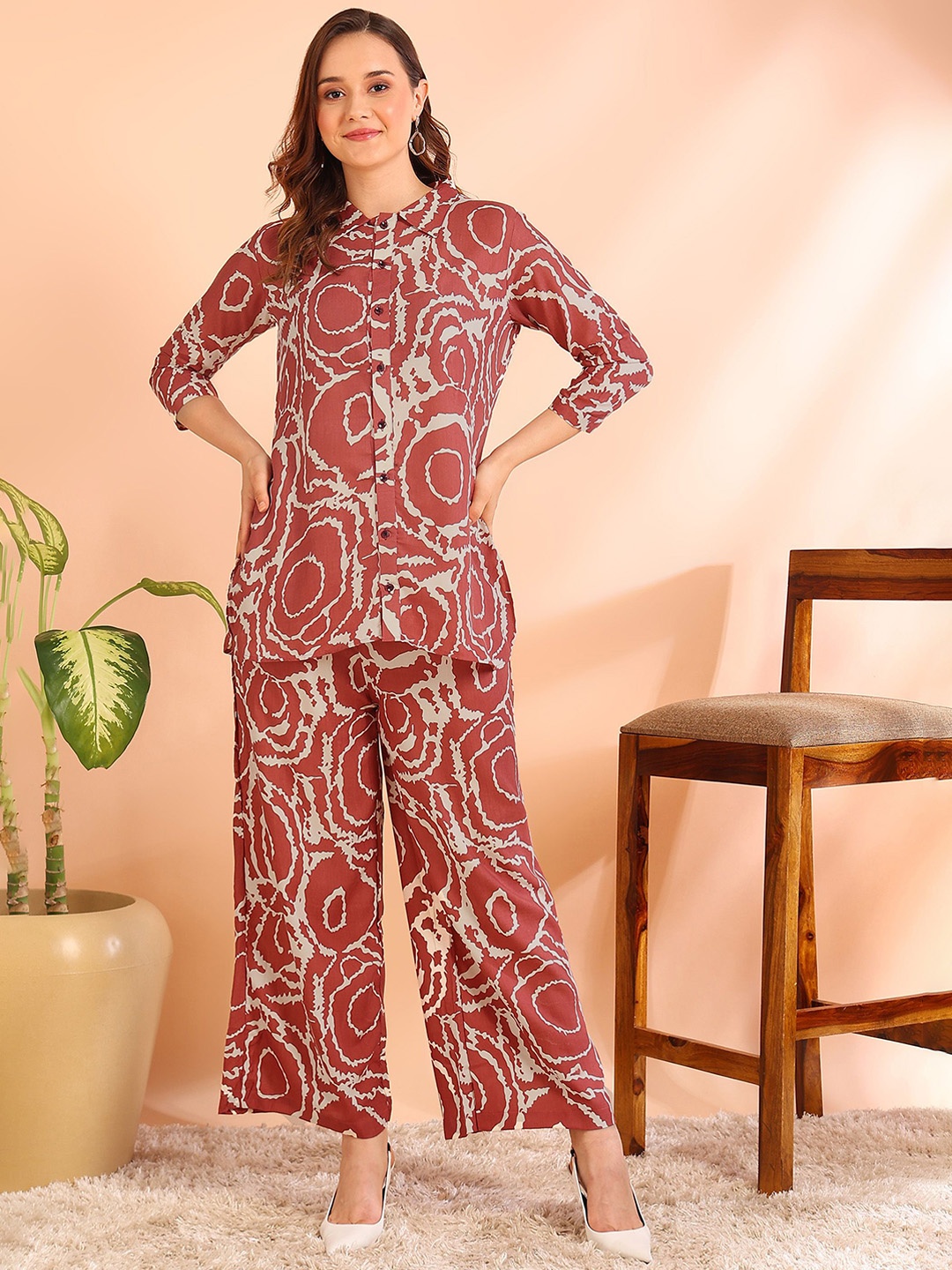 

HIVA TRENDZ Printed Shirt & Palazzos, Red